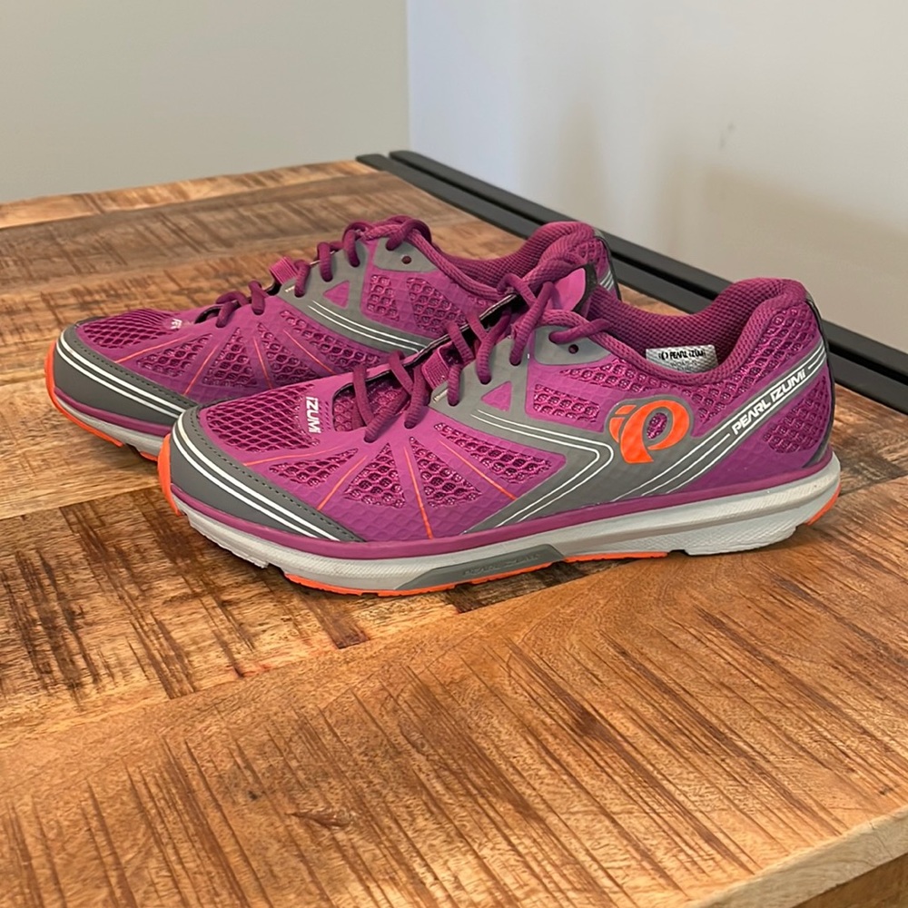 Pearl Izumi cycling shoe